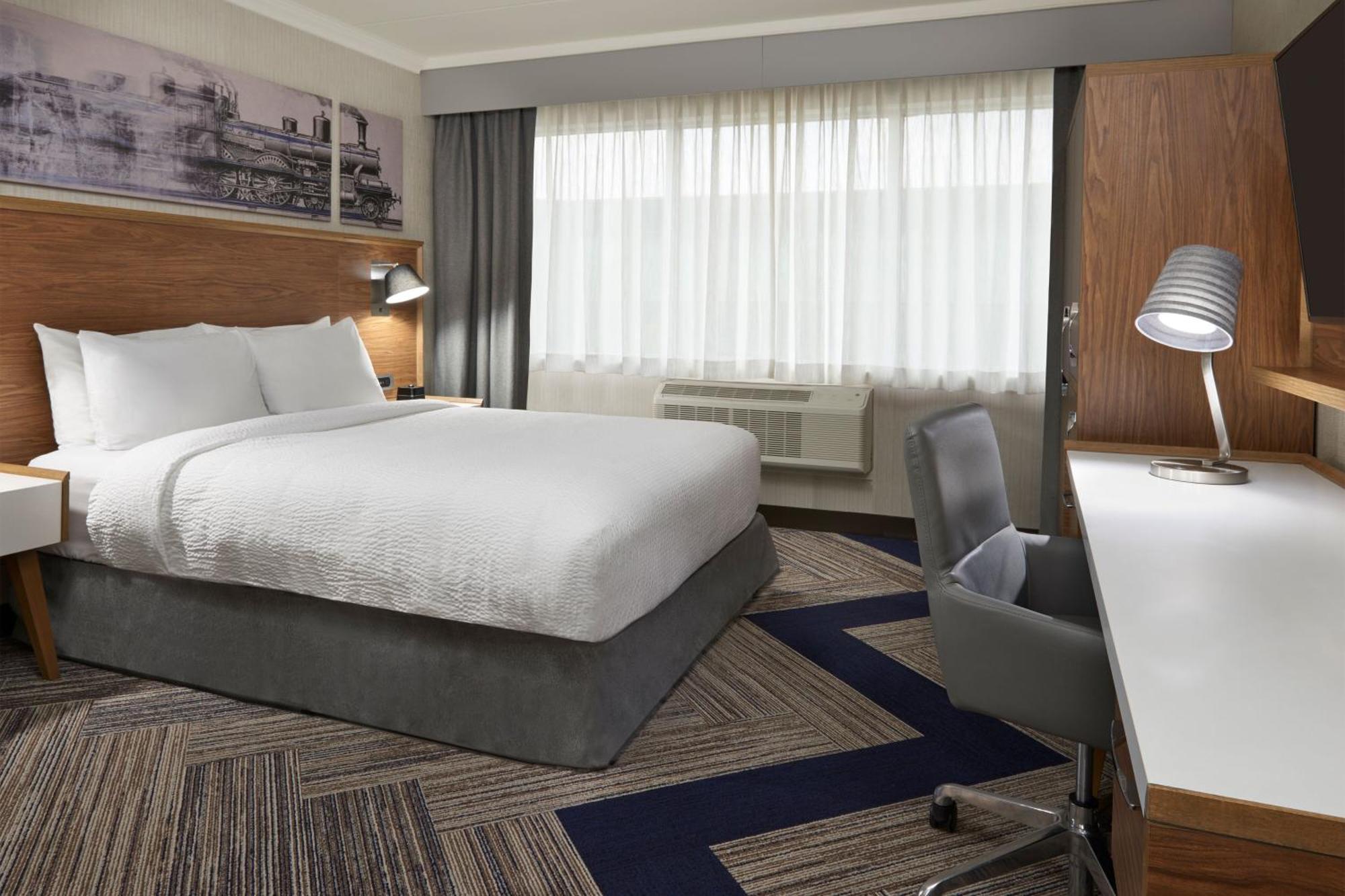 Four Points By Sheraton Windsor Downtown Exterior foto
